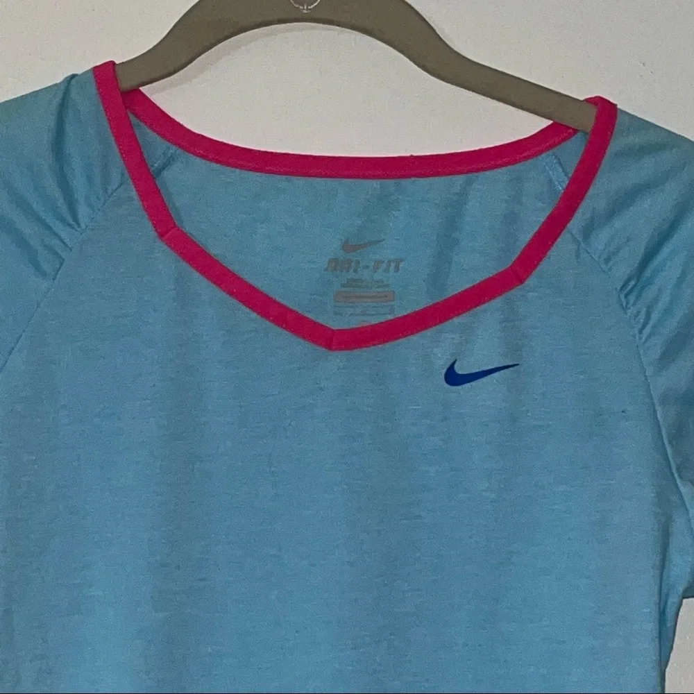 Nike Dri-FIT Girls Large Blue Athletic Training Top Ruched Workout Shirt